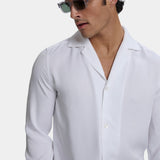 Camisa Branca de Gola Resort