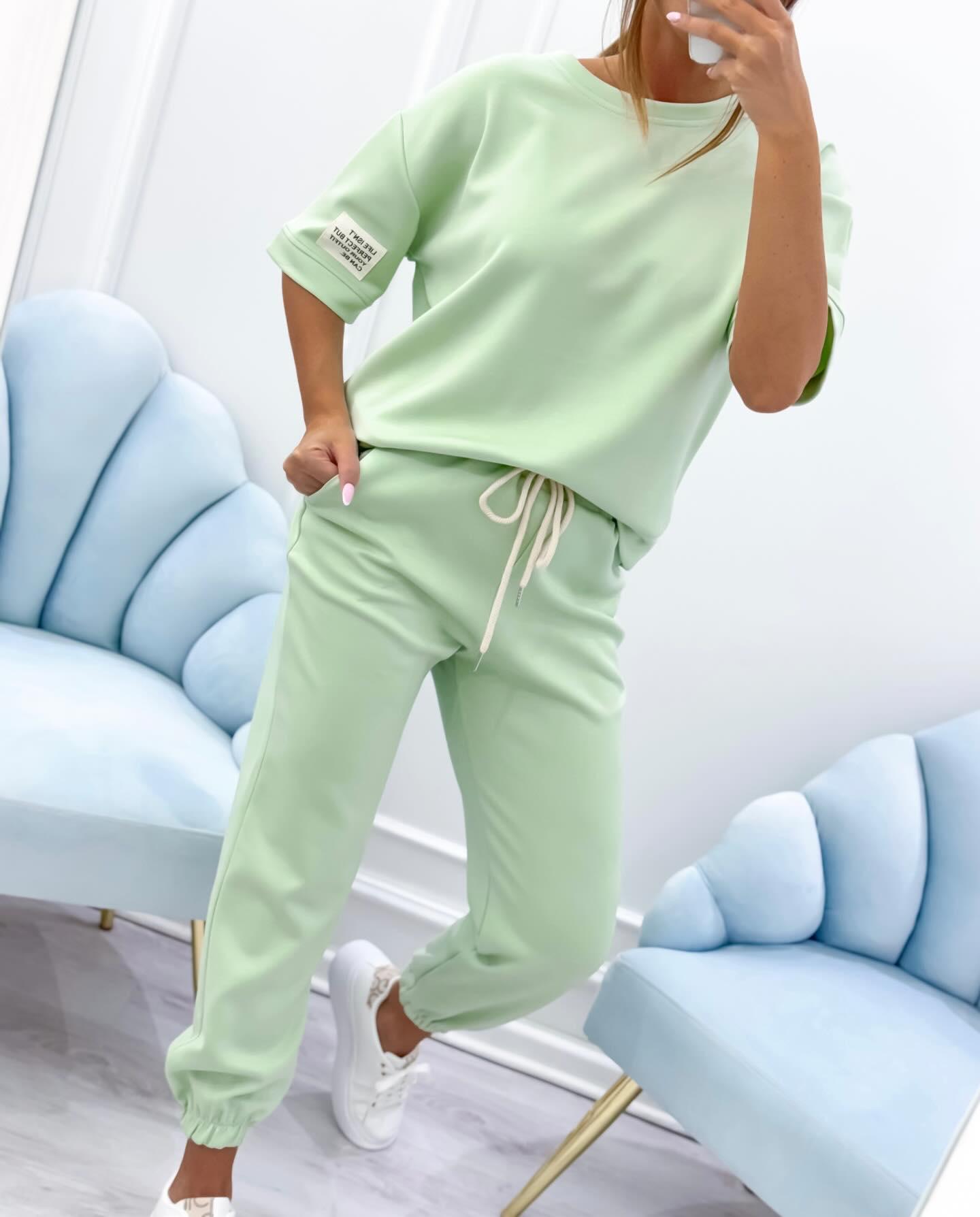 Memo | Conjunto Feminino com Top Liso e Calças