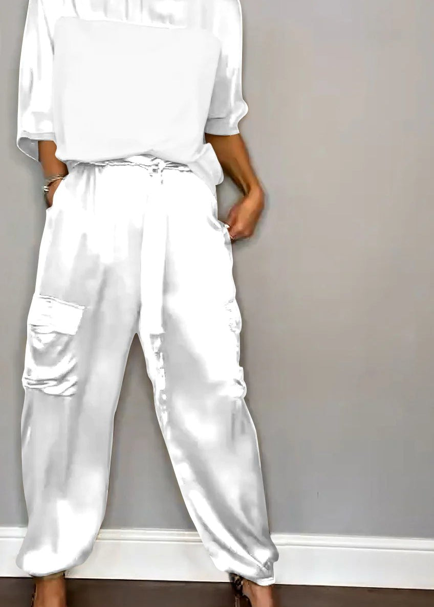 Conjunto de cetim liso com mangas e calças