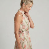 Aurora | Vestido Médio Floral com Decote Alto
