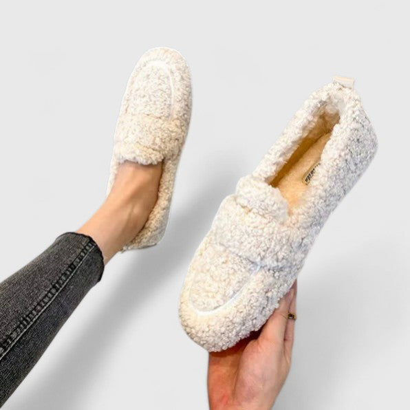 Solenne Slippers - Elegância em Casa com Conforto Aconchegante
