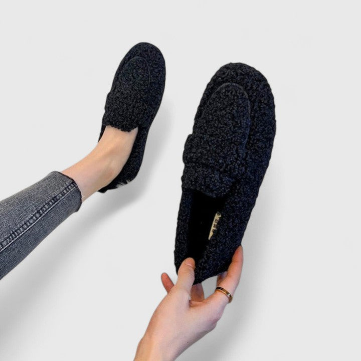Solenne Slippers - Elegância em Casa com Conforto Aconchegante