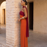 Bianca | Vestido laranja com decote vermelho
