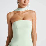 Joana - Vestido Longo Detalhe de Lenço e Fenda Alta